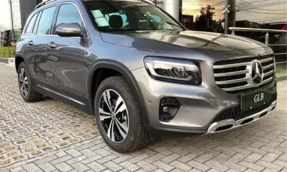 MERCEDES-BENZ GLB 220 2.0 MHEV PROGRESSIVE 4MATIC 8G-DCT MERCEDES-BENZ GLB 220 2.0 MHEV PROGRESSIVE 4MATIC 8G-DCT