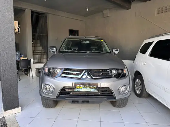 MITSUBISHI PAJERO DAKAR 3.2 4X4 16V TURBO INTERCOOLER DIESEL 4P AUTOMÁTICO MITSUBISHI PAJERO DAKAR 3.2 4X4 16V TURBO INTERCOOLER DIESEL 4P AUTOMÁTICO