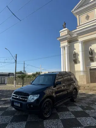 MITSUBISHI PAJERO FULL 3.2 HPE 4X4 16V TURBO INTERCOOLER DIESEL 2P AUTOMÁTICO