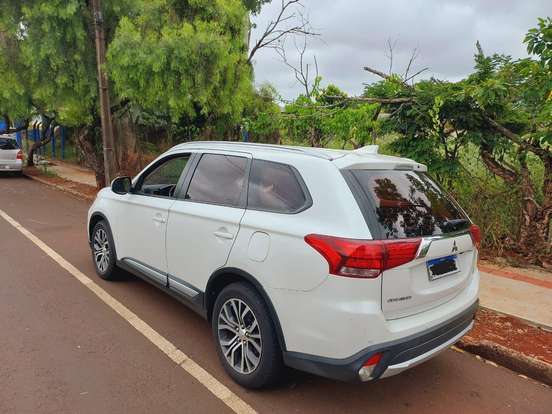 MITSUBISHI-OUTLANDER-2.0 16V GASOLINA 4P AUTOMÁTICO MITSUBISHI-OUTLANDER-2016