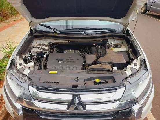 MITSUBISHI-OUTLANDER-2.0 16V GASOLINA 4P AUTOMÁTICO MITSUBISHI-OUTLANDER-2016