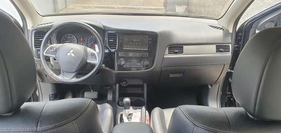 MITSUBISHI-OUTLANDER-2.0 16V GASOLINA 4P AUTOMÁTICO MITSUBISHI-OUTLANDER-2014