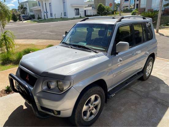 MITSUBISHI-PAJERO TR4-2009
