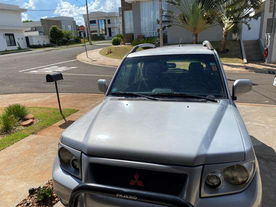 MITSUBISHI-PAJERO TR4-2009