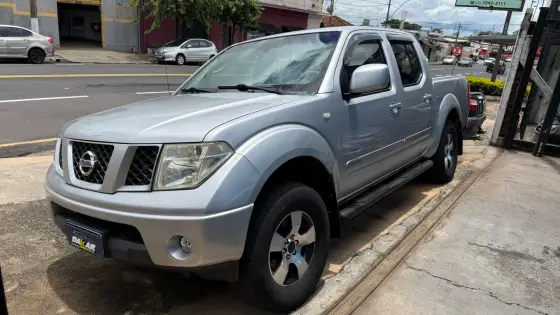 NISSAN FRONTIER 2.5 SE 4X2 CD TURBO ELETRONIC DIESEL 4P MANUAL
