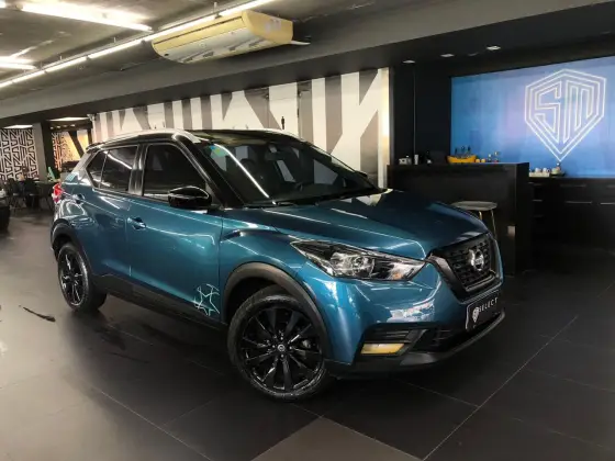 NISSAN KICKS 1.6 16V FLEXSTART UEFA CHAMPIONS LEAGUE 4P XTRONIC