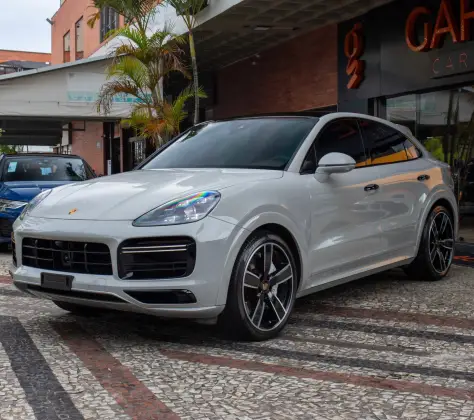 PORSCHE CAYENNE 4.0 V8 GASOLINA TURBO COUPÉ AWD TIPTRONIC S