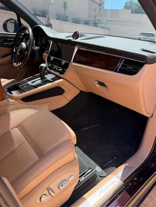 PORSCHE-MACAN-2023