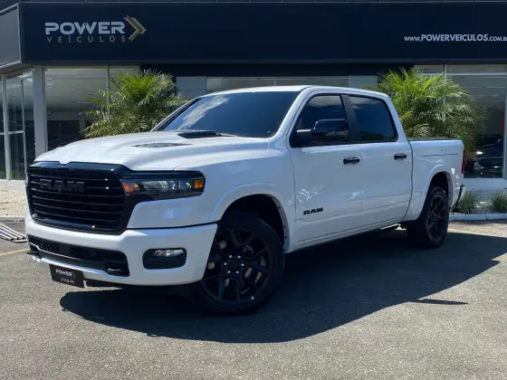 RAM 1500 3.0 HURRICANE 6 BITURBO GASOLINA LARAMIE NIGHT EDITION CD 4X4 AUTOMÁTICO