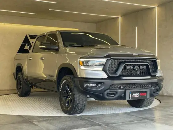 RAM 1500 5.7 V8 GASOLINA REBEL CD 4X4 AUTOMÁTICO