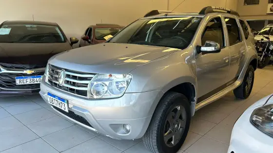 RENAULT DUSTER 2.0 DYNAMIQUE 4X2 16V FLEX 4P AUTOMÁTICO