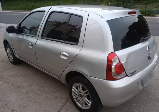 RENAULT CLIO 1.0 EXPRESSION 16V FLEX 4P MANUAL