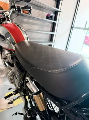 ROYAL ENFIELD-INTERCEPTOR-2021