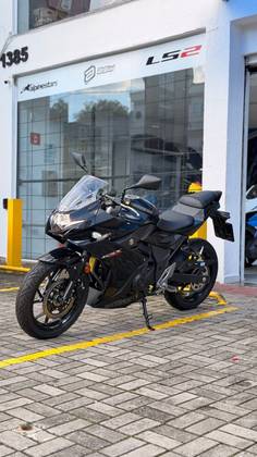 SUZUKI GSX 250R 