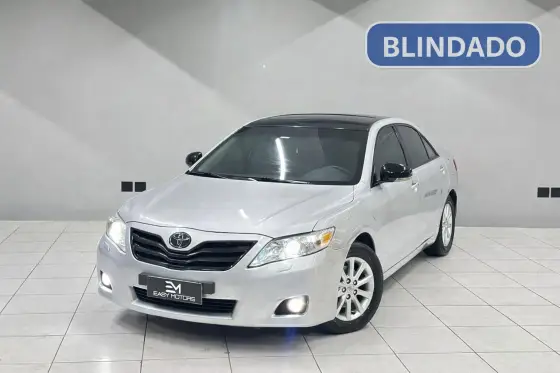 TOYOTA CAMRY 3.5 XLE V6 24V GASOLINA 4P AUTOMÁTICO