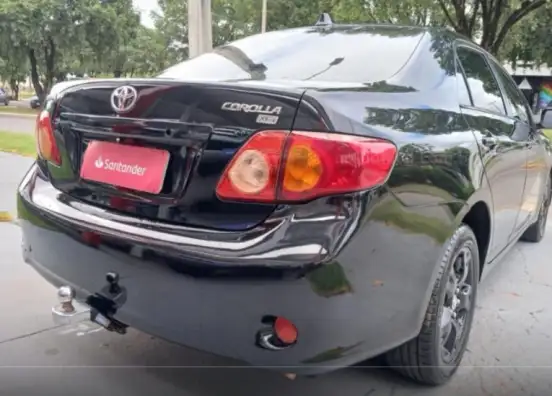 TOYOTA-COROLLA-2010