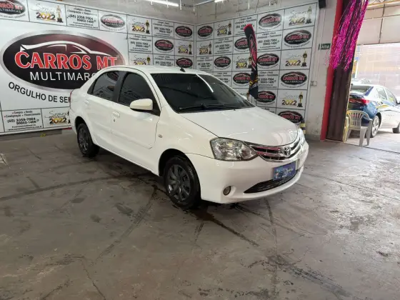 TOYOTA ETIOS 1.5 X SEDAN 16V FLEX 4P AUTOMÁTICO