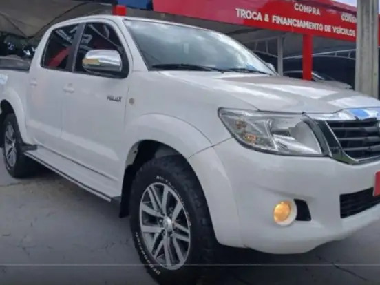 TOYOTA-HILUX-2.7 SR 4X2 CD 16V FLEX 4P AUTOMÁTICO TOYOTA-HILUX-2012