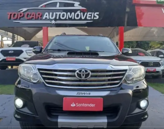 TOYOTA-HILUX-2.7 SRV 4X4 CD 16V FLEX 4P AUTOMÁTICO TOYOTA-HILUX-2013