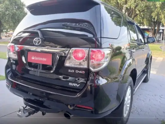 TOYOTA-HILUX-2.7 SRV 4X4 CD 16V FLEX 4P AUTOMÁTICO TOYOTA-HILUX-2013