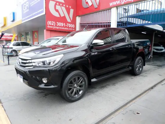 TOYOTA HILUX 2.8 SRV 4X4 CD 16V DIESEL 4P AUTOMÁTICO