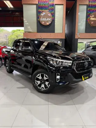 TOYOTA HILUX 2.8 SRX 4X4 CD 16V DIESEL 4P AUTOMÁTICO