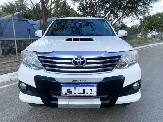 TOYOTA HILUX SW4 3.0 SRV 4X4 16V TURBO INTERCOOLER DIESEL 4P AUTOMÁTICO
