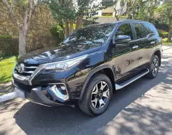 TOYOTA HILUX SW4 2.8 SRX DIAMOND 4X4 7 LUGARES 16V TURBO INTERCOOLER DIESEL 4P AUTOMÁTICO TOYOTA HILUX SW4 2.8 SRX DIAMOND 4X4 7 LUGARES 16V TURBO INTERCOOLER DIESEL 4P AUTOMÁTICO