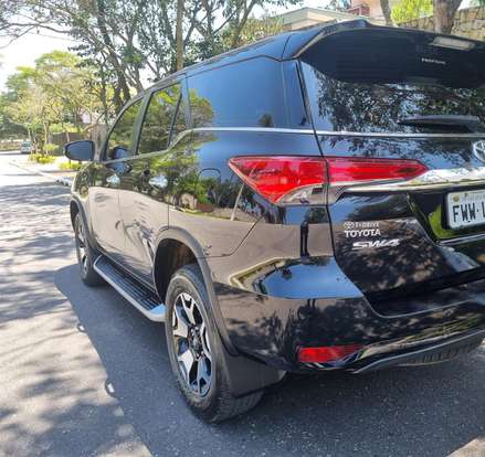 TOYOTA-HILUX SW4-2.8 SRX DIAMOND 4X4 7 LUGARES 16V TURBO INTERCOOLER DIESEL 4P AUTOMÁTICO TOYOTA-HILUX SW4-2019