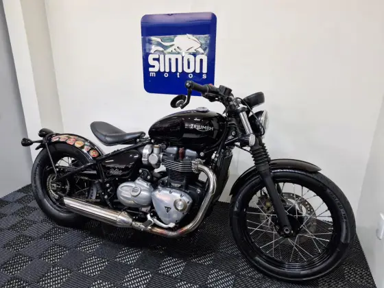TRIUMPH BONNEVILLE BOBBER 1200 