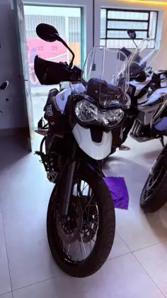 TRIUMPH TIGER 800 XCX 