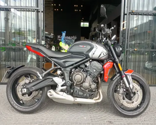 TRIUMPH TRIDENT 660 TRIUMPH TRIDENT 660