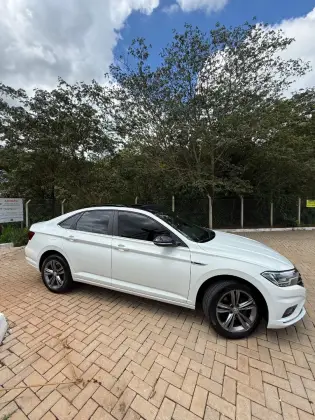 VOLKSWAGEN JETTA 1.4 250 TSI TOTAL FLEX R-LINE TIPTRONIC
