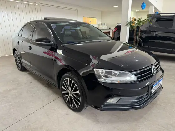 VOLKSWAGEN JETTA 2.0 COMFORTLINE FLEX 4P TIPTRONIC VOLKSWAGEN JETTA 2.0 COMFORTLINE FLEX 4P TIPTRONIC