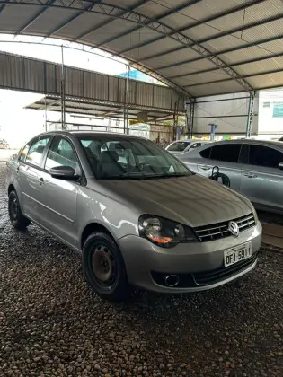 VOLKSWAGEN POLO SEDAN 1.6 MI 8V FLEX 4P MANUAL