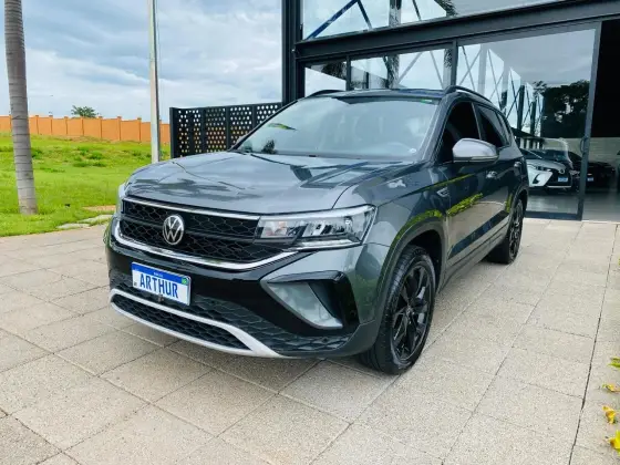 VOLKSWAGEN TAOS 1.4 250 TSI TOTAL FLEX COMFORTLINE AUTOMÁTICO