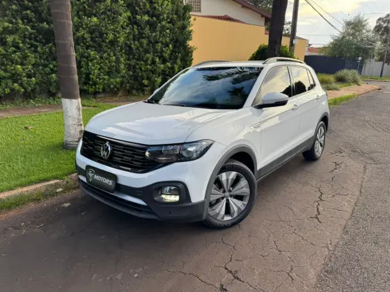 VOLKSWAGEN T-CROSS 1.0 200 TSI TOTAL FLEX COMFORTLINE AUTOMÁTICO