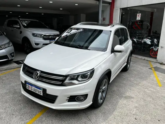 VOLKSWAGEN TIGUAN 2.0 TSI R-LINE 16V TURBO GASOLINA 4P TIPTRONIC VOLKSWAGEN TIGUAN 2.0 TSI R-LINE 16V TURBO GASOLINA 4P TIPTRONIC