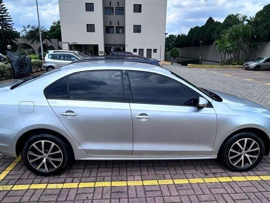VOLKSWAGEN-JETTA-2.0 COMFORTLINE FLEX 4P MANUAL VOLKSWAGEN-JETTA-2011