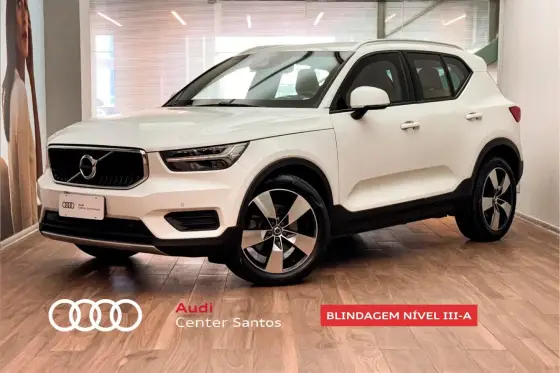 VOLVO XC40 2.0 T4 GASOLINA MOMENTUM GEARTRONIC
