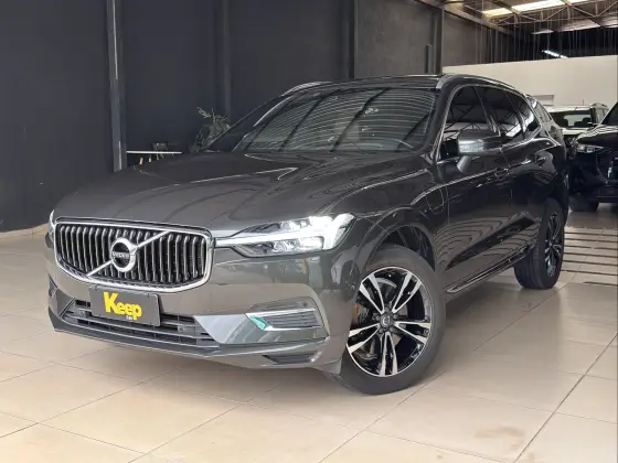 VOLVO XC60 2.0 T8 HYBRID MOMENTUM AWD GEARTRONIC