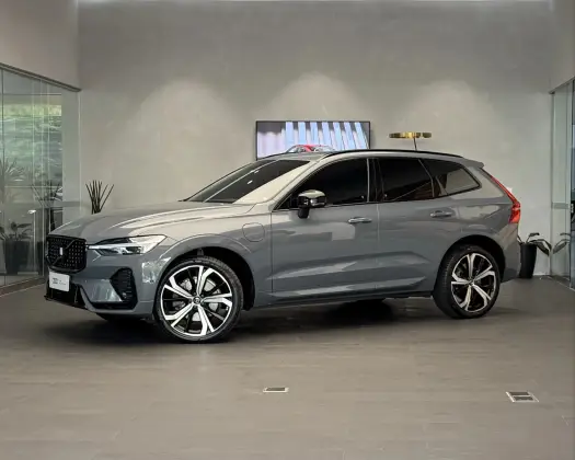 VOLVO XC60 2.0 T8 RECHARGE ULTIMATE DARK AWD GEARTRONIC