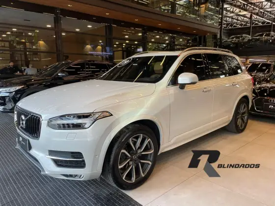 VOLVO XC90 2.0 D5 DIESEL MOMENTUM AWD GEARTRONIC