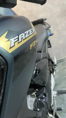 YAMAHA-FZ15 FAZER CONNECTED ABS-2025