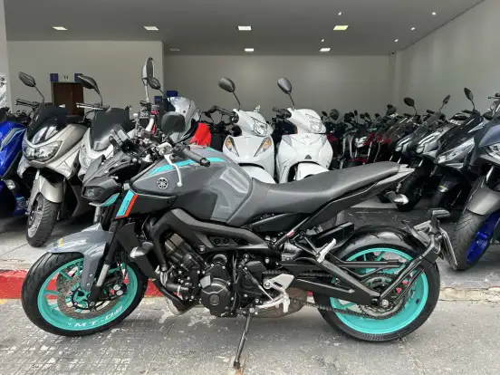 YAMAHA-MT-09 YAMAHA-MT-09-2023