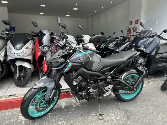 YAMAHA-MT-09 YAMAHA-MT-09-2023