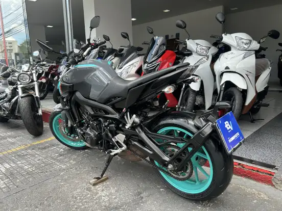YAMAHA-MT-09 YAMAHA-MT-09-2023
