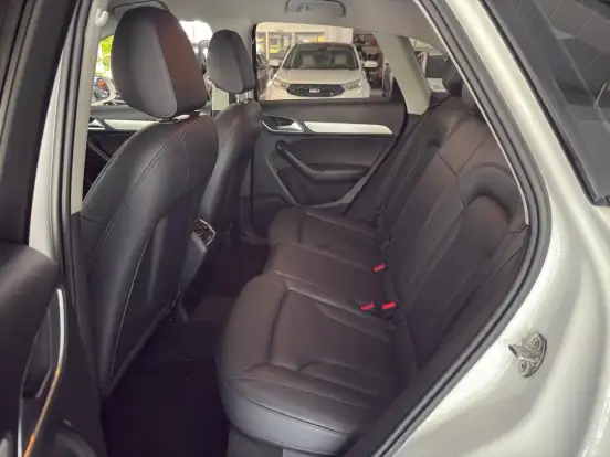 AUDI-Q3-2016