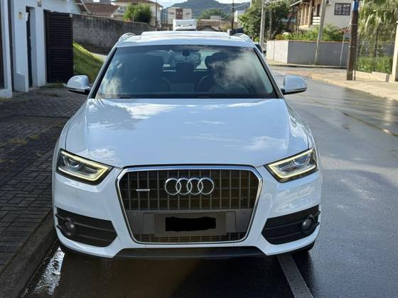 AUDI Q3 2.0 TFSI AMBIENTE QUATTRO 4P GASOLINA S TRONIC