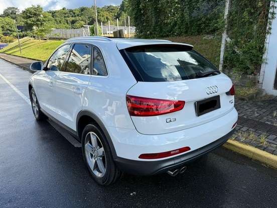 AUDI-Q3-2014